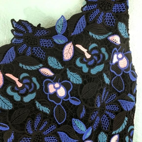 Floral Lace One Shoulder Asymmetric Hem Midi Dress‎ - Picture 7 of 8